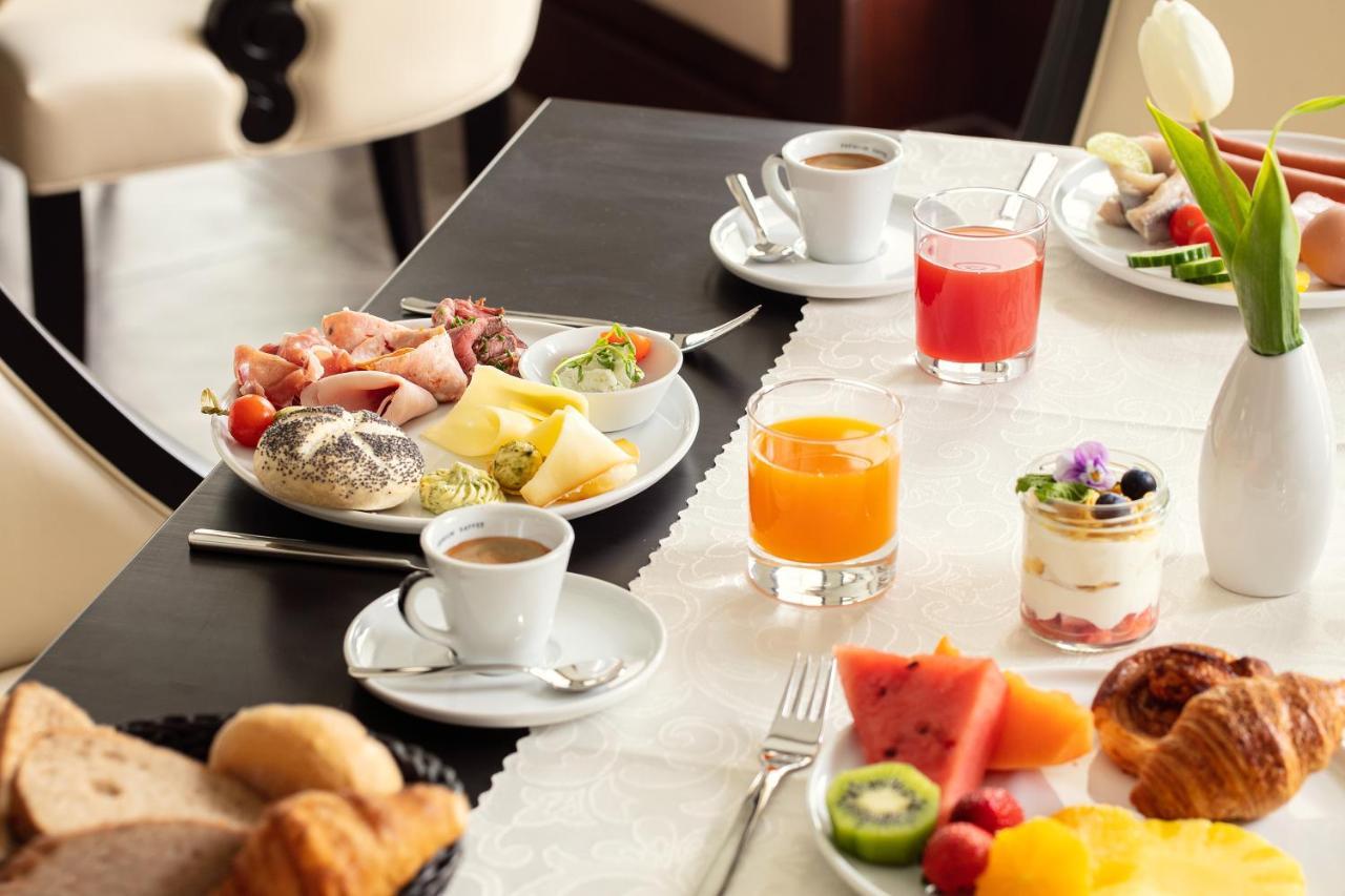 Boutique Hotel Saxonia カルロヴィ・ヴァリ エクステリア 写真