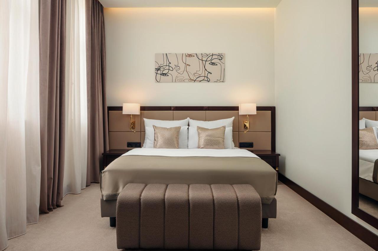 Boutique Hotel Saxonia カルロヴィ・ヴァリ エクステリア 写真