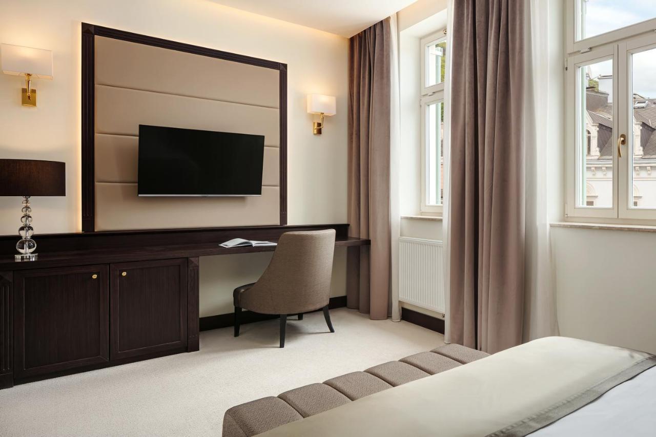 Boutique Hotel Saxonia カルロヴィ・ヴァリ エクステリア 写真